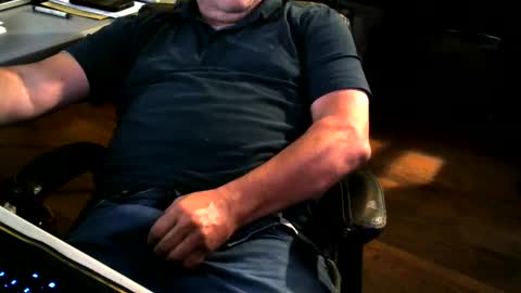 smly online show from 09/13/25, 12:32