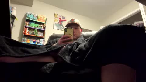 Snapshot of smoke4daddy chatting on 11/05/25, 08:47 Smoke4Daddy online show from 11/05/25, 08:47