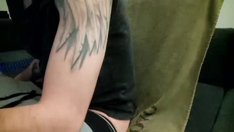 Snapshot of smokeandwatching chatting on 01/21/25, 09:25 Smokeandwatching online show from 01/21/25, 09:25