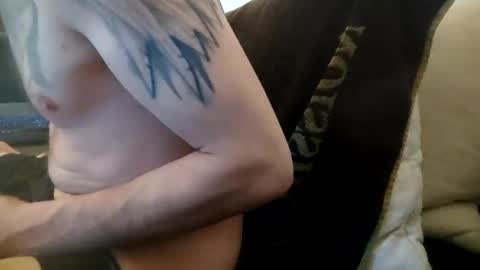 Snapshot of smokeandwatching chatting on 03/07/25, 05:08 Smokeandwatching online show from 03/07/25, 05:08