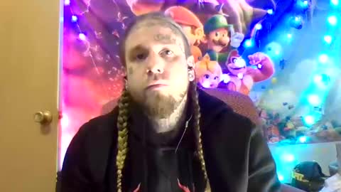 smoke online show from 01/01/25, 08:37