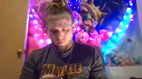 smoke online show from 02/05/25, 03:23