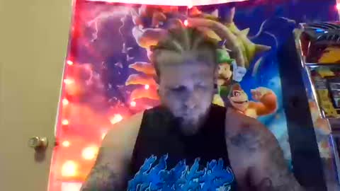 smoke online show from 10/14/25, 01:17