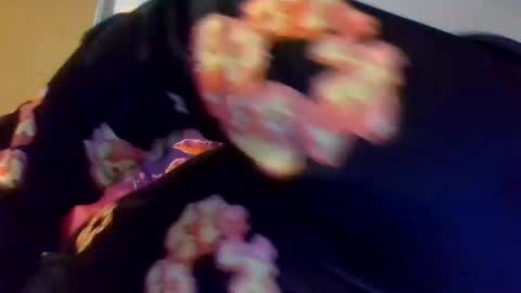 smoke online show from 12/04/25, 01:20