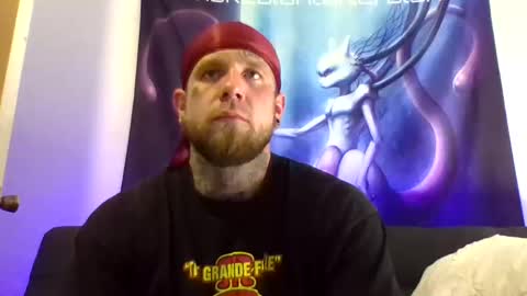 Snapshot of smokebluntafterblunt chatting on 04/25/26, 02:03 smoke online show from 04/25/26, 02:03