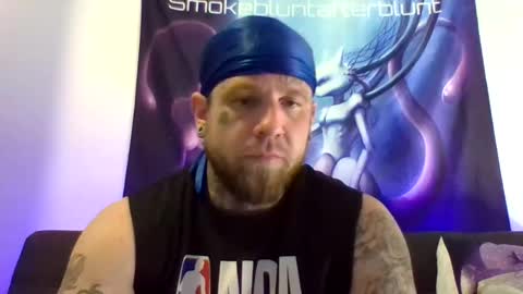 Snapshot of smokebluntafterblunt chatting on 04/28/26, 02:27 smoke online show from 04/28/26, 02:27