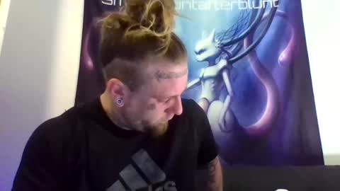 Snapshot of smokebluntafterblunt chatting on 05/06/26, 11:04 smoke online show from 05/06/26, 11:04