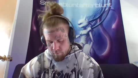 Snapshot of smokebluntafterblunt chatting on 05/07/26, 10:26 smoke online show from 05/07/26, 10:26