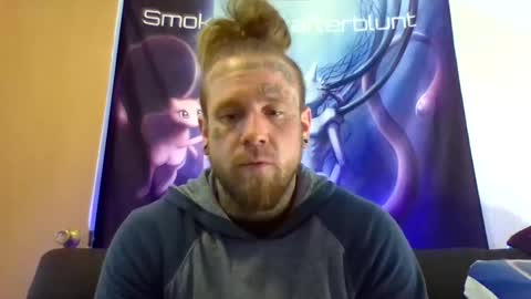 Snapshot of smokebluntafterblunt chatting on 05/13/26, 02:03 smoke online show from 05/13/26, 02:03