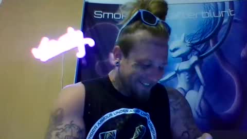 Snapshot of smokebluntafterblunt chatting on 05/27/26, 12:29 smoke online show from 05/27/26, 12:29