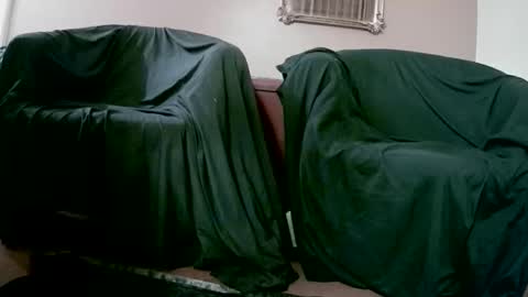 love bug online show from 10/19/25, 05:08