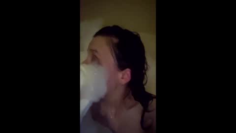 love bug online show from 02/25/26, 08:35