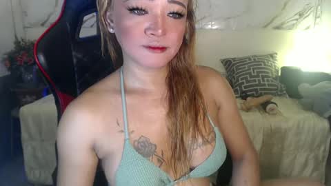 Snapshot of smokeprincess chatting on 06/24/26, 10:53 Amanda online show from 06/24/26, 10:53