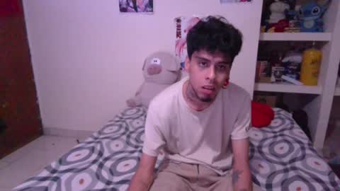 Snapshot of smoker00teddybear chatting on 01/25/25, 10:51 teddy online show from 01/25/25, 10:51