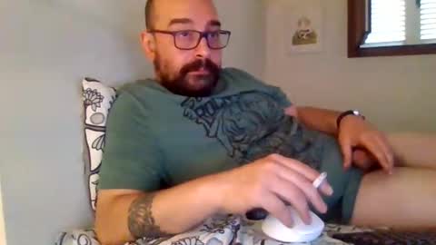 Snapshot of smoker985 chatting on 09/13/25, 09:53 smoker985 online show from 09/13/25, 09:53