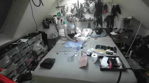 smokeslut365 online show from 02/05/25, 10:55