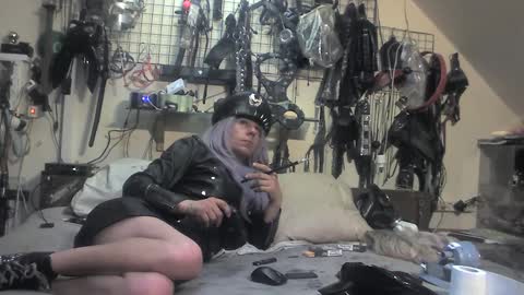 smokeslut365 online show from 02/12/25, 05:15