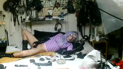 Snapshot of smokeslut365 chatting on 07/01/26, 10:20 smokeslut365 online show from 07/01/26, 10:20