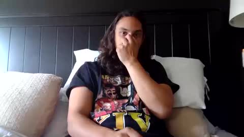 Snapshot of smokestar1991 chatting on 10/14/25, 01:34 SmokeStar online show from 10/14/25, 01:34