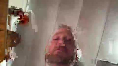 Snapshot of smokeymt420 chatting on 12/16/25, 06:07 smokeymt420 online show from 12/16/25, 06:07