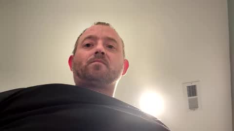 Snapshot of smokeymt420 chatting on 04/17/26, 04:26 smokeymt420 online show from 04/17/26, 04:26