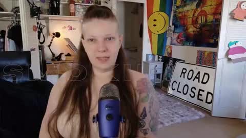 Snapshot of smokihippi chatting on 03/10/26, 05:07 Big Dawg online show from 03/10/26, 05:07