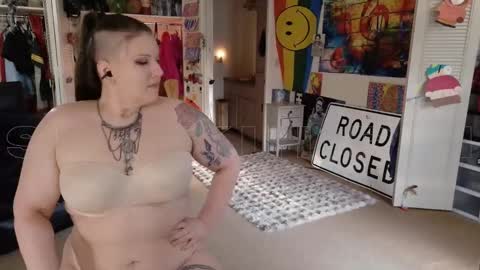 Snapshot of smokihippi chatting on 03/15/26, 12:16 Big Dawg online show from 03/15/26, 12:16