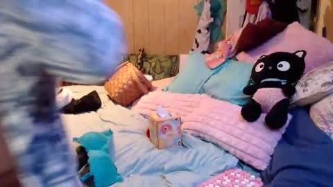 DIAN dee-ann online show from 12/25/24, 12:15