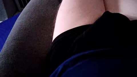 Snapshot of smokynight chatting on 09/25/25, 12:47 smokynight online show from 09/25/25, 12:47