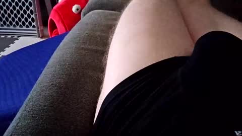 Snapshot of smokynight chatting on 10/13/25, 01:27 smokynight online show from 10/13/25, 01:27