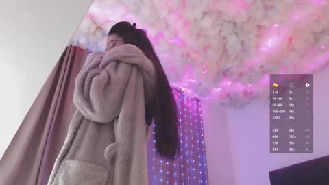 Sonja online show from 10/19/25, 02:45