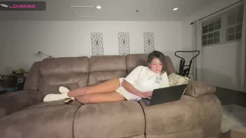 Snapshot of smonkedup chatting on 02/16/25, 06:32 Carolina online show from 02/16/25, 06:32