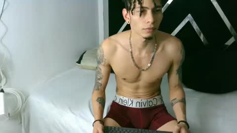 Snapshot of smooke_skinny chatting on 01/10/25, 06:31 Daniel Aston online show from 01/10/25, 06:31