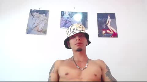 Snapshot of smooke_skinny chatting on 10/12/25, 12:09 Daniel Aston online show from 10/12/25, 12:09