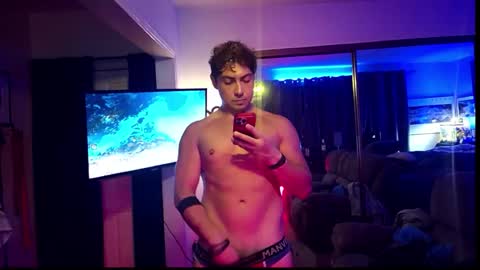 Snapshot of smoothjocknubie chatting on 11/05/25, 06:57 Myke Jackin online show from 11/05/25, 06:57