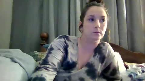 Snapshot of smoothmove1215 chatting on 01/27/25, 09:34 smoothmove1215 online show from 01/27/25, 09:34