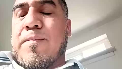 Snapshot of smoothstrik3r chatting on 03/12/26, 12:06 smoothstrik3r online show from 03/12/26, 12:06