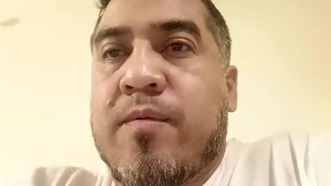 Snapshot of smoothstrik3r chatting on 03/15/26, 05:35 smoothstrik3r online show from 03/15/26, 05:35