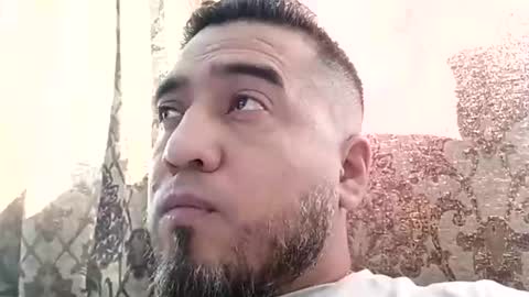 Snapshot of smoothstrik3r chatting on 04/06/26, 10:33 smoothstrik3r online show from 04/06/26, 10:33