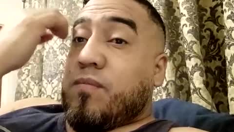 Snapshot of smoothstrik3r chatting on 04/08/26, 12:05 smoothstrik3r online show from 04/08/26, 12:05