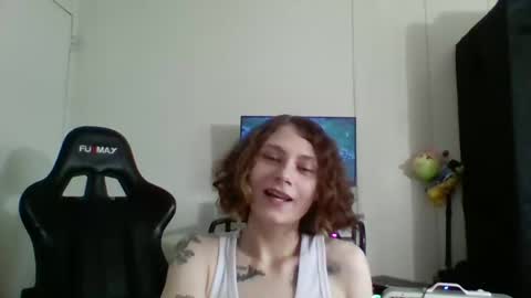 Snapshot of smoothvodka chatting on 12/15/24, 08:04 Bambi--Vodka online show from 12/15/24, 08:04