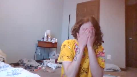 Snapshot of smoothvodka chatting on 02/12/25, 10:59 Bambi--Vodka online show from 02/12/25, 10:59