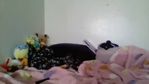 Snapshot of smoothvodka chatting on 11/15/25, 09:00 Bambi--Vodka online show from 11/15/25, 09:00