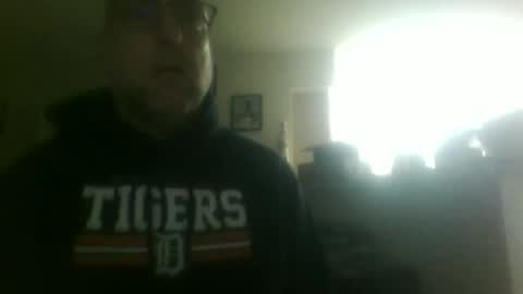 Snapshot of sms172 chatting on 11/01/25, 01:51 sms172 online show from 11/01/25, 01:51