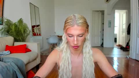   online show from 02/09/25, 05:22