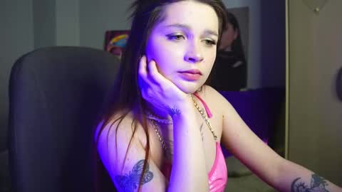 Snapshot of sn0wy_queen chatting on 02/28/26, 01:01 Lissy online show from 02/28/26, 01:01