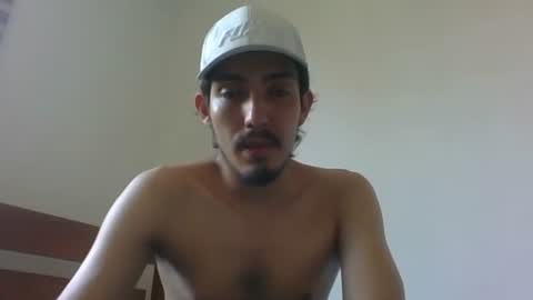 Snapshot of snackontime19 chatting on 01/12/25, 04:40 snackontime19 online show from 01/12/25, 04:40