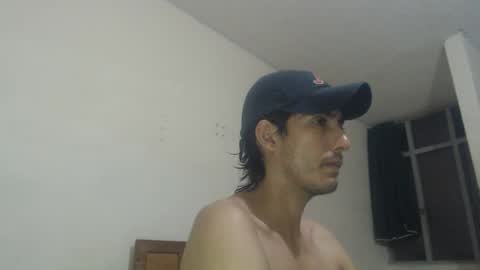 Snapshot of snackontime19 chatting on 09/26/25, 05:33 snackontime19 online show from 09/26/25, 05:33