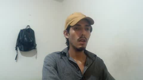 Snapshot of snackontime19 chatting on 07/01/26, 03:19 snackontime19 online show from 07/01/26, 03:19