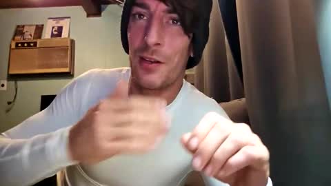 Snackyyyy online show from 02/18/26, 01:34